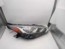 Used Right Headlight Assembly fits: 2020 Nissan Sentra halogen Right Grade C
