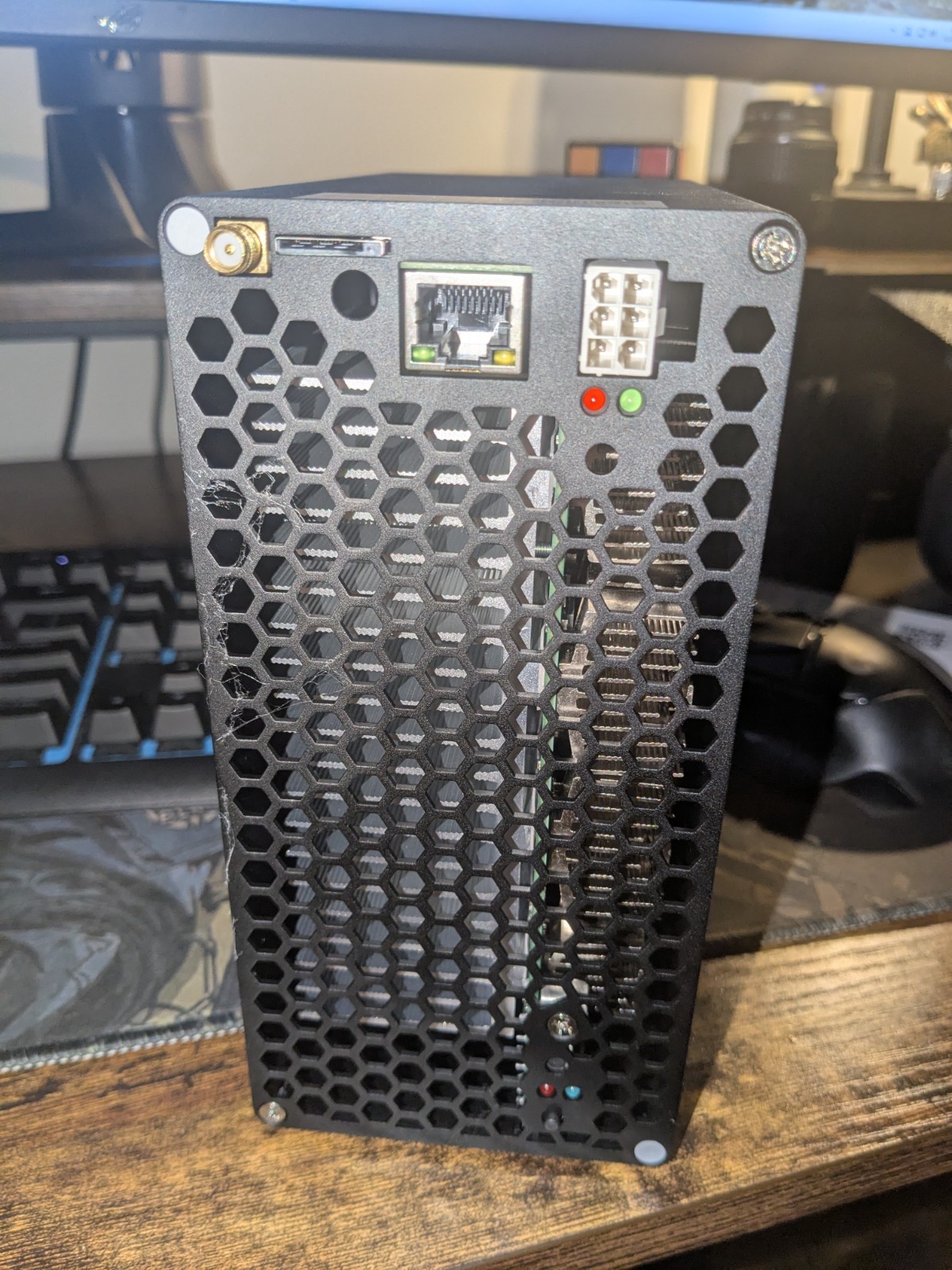 Goldshell KD BOX Pro 2.6T Hashrate KDA Miner Low Consumption Miner With PSU thumbnail 5