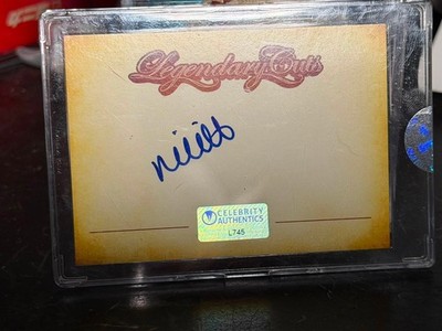 Stranger Things Millie Bobby Brown Autographed Card Celebrity Authentics Signed