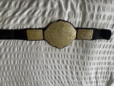 Mattel WWE WWF World Heavyweight Wrestling Champion Belt 2010 Toy Belt Big Gold