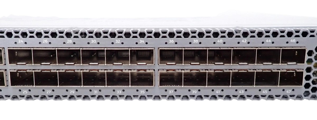 Juniper QFX5100-48S-6Q 48x 1/10Gb SFP+ + 6x 40GbE QSFP Port B2F L3