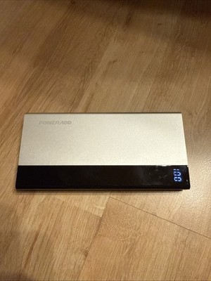 PowerAdd Aries 1 Powerbank 10000 mAh USB und USB-C in Silber, Sehr guter Zustand