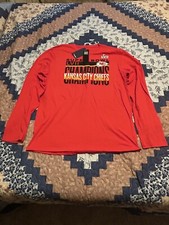 Kansas City Chiefs Super Bowl LVII Champions Signature Shirt Large + Sweatshirt