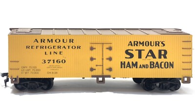Life-Like ARMOUR REFRIGERATOR LINE 37160 HAM & BACON Yellow Box Car. VINTAGE HO