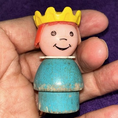 Fisher Price Little People Vintage WOOD Castle Princess Girl Queen Crown #993