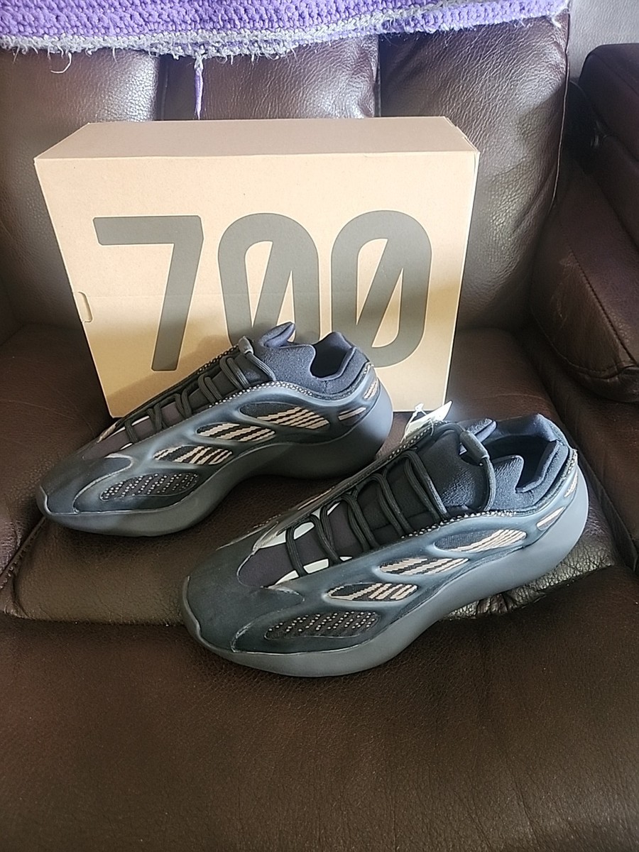 adidas yeezy 700 v3 clay