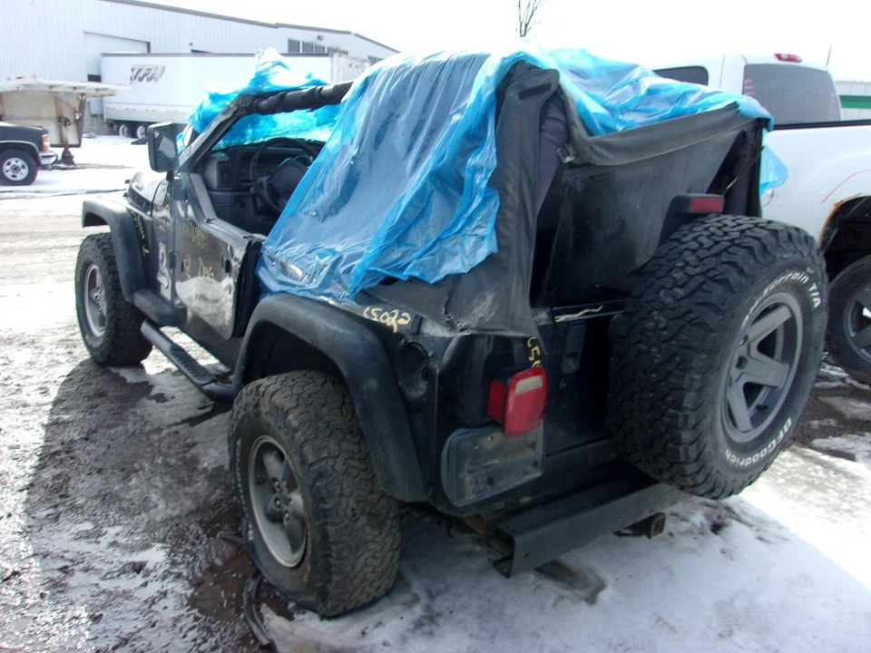 Conjunto de filtro de aire usado se adapta a: Jeep Wrangler 1997 grado A Foto 3 de 4