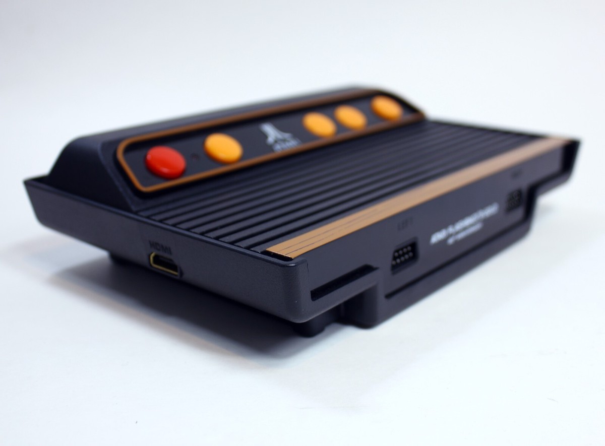 家庭用ゲーム機本体 ATARI FLASHBACK 8 GOLD DELUXE 61mvXXhm2pL._UF1000,1000_QL80_.jpg