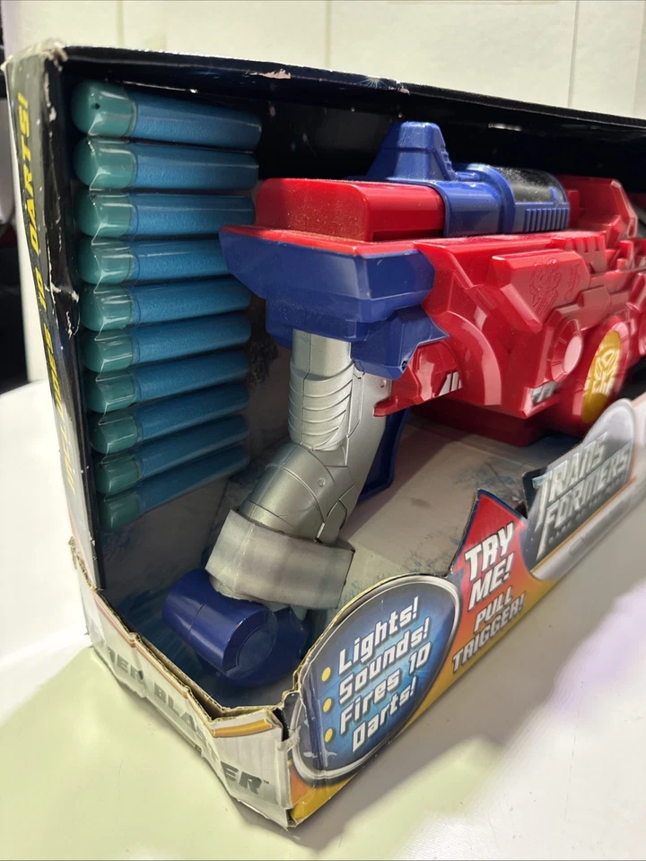 TRANSFORMERS Dark Of The Moon NERF CYBER BLASTER Optimus Prime LIGHTS & Sounds - Image 3 of 4