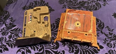 HE-MAN 1986 ETERNIA weapons rack and Elevator Chair MOTU mattel