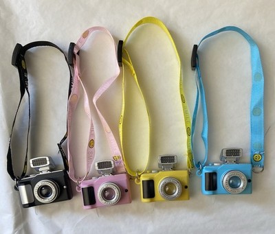 Unbranded toy prop camera for 16'' dolls - Ellowyne Wilde - flash & shutter noise
