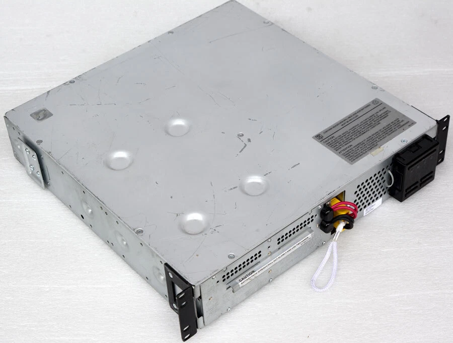 APC USV SMART UPS SMT1500RMI2U 1500VA 1000W USB SERIELL RJ-45 NEUE AKKUS M905 - Bild 2 von 4