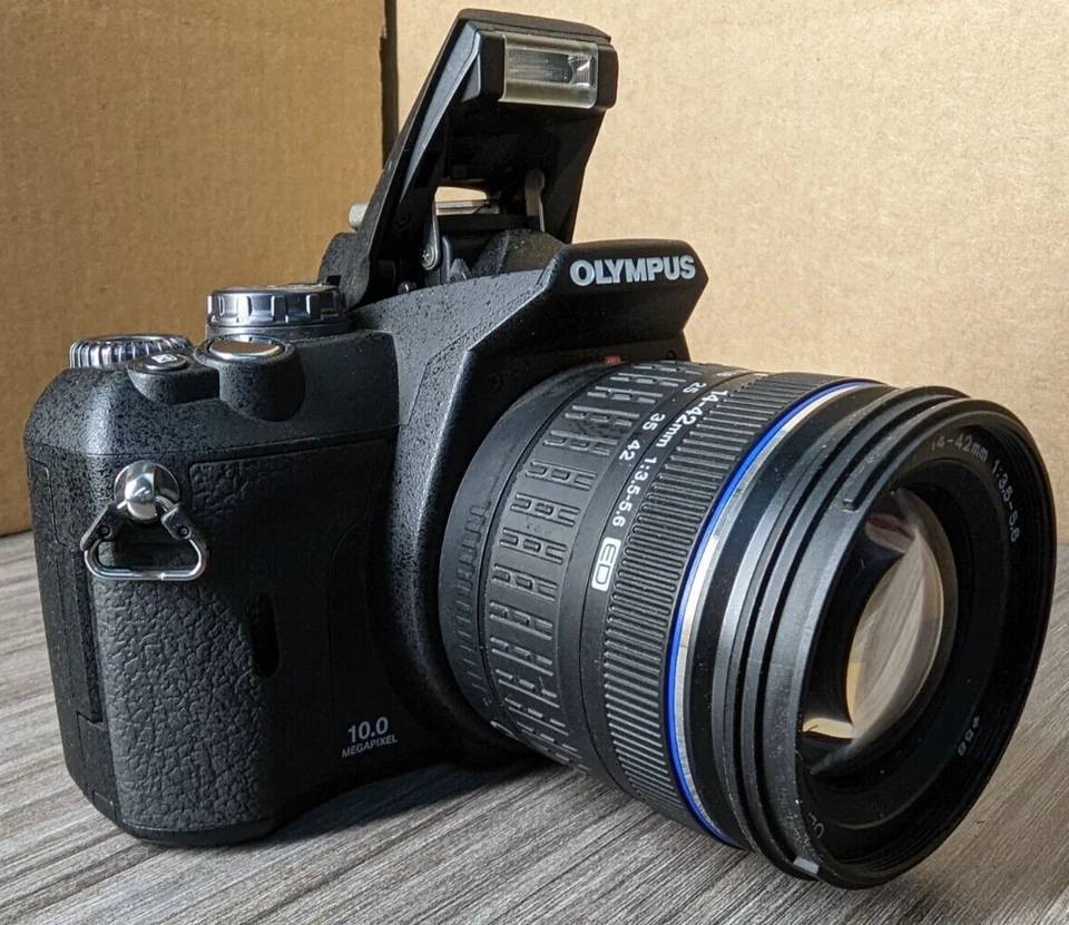 Cámara digital Olympus EVOLT E-410 10,0 MP 4/3 DSLR con tarjeta CF de 2 GB Foto 4 de 4