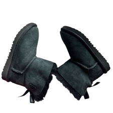 UGG mini Bailey bow Black Boots little girl Sz 11
