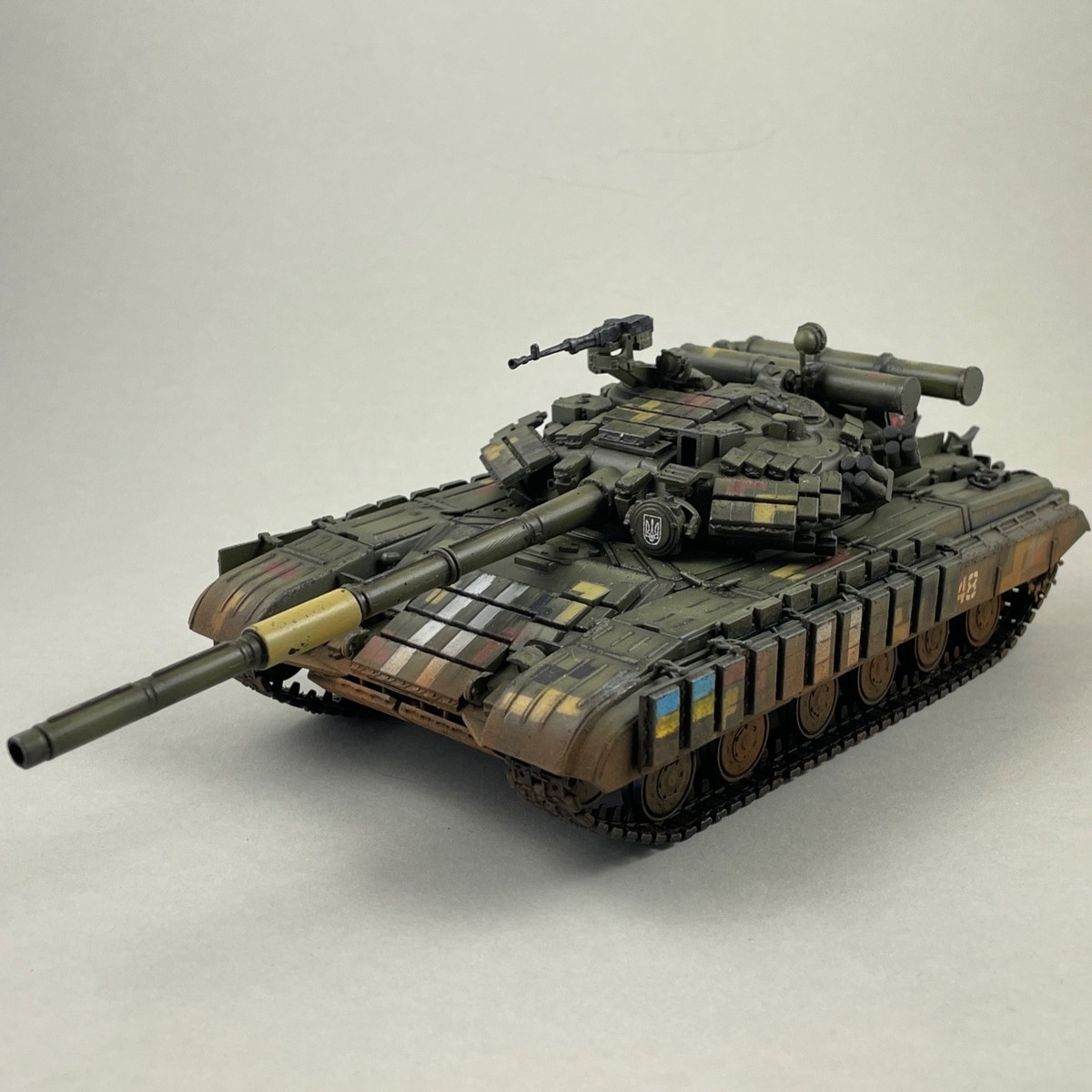 SKIF 1/35 Tank T-80UD T-64BV プラモデル ウクライナ SKIF 1/35 Tank T-80UD T-64BV プラモデル ウクライナ SKIF 1/35