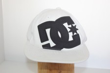 DC Shoes 210 Fitted Hat Cap White Black Embro...