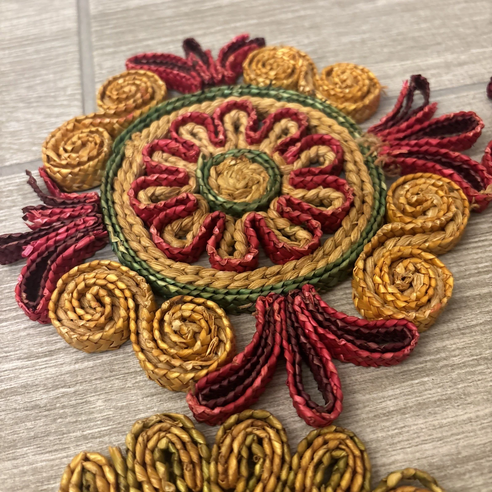 Boho 1970's Vintage Raffia Rattan Colorful Trivets /Hot Pads 4 Count 7"each - product detail image 5