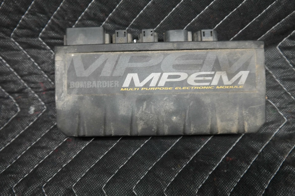 2004 Skidoo ski-doo ski doo Rev Summit 800 Ecu Computer Cdi Ecm Mpem W Key sb2 - Image 2 of 4