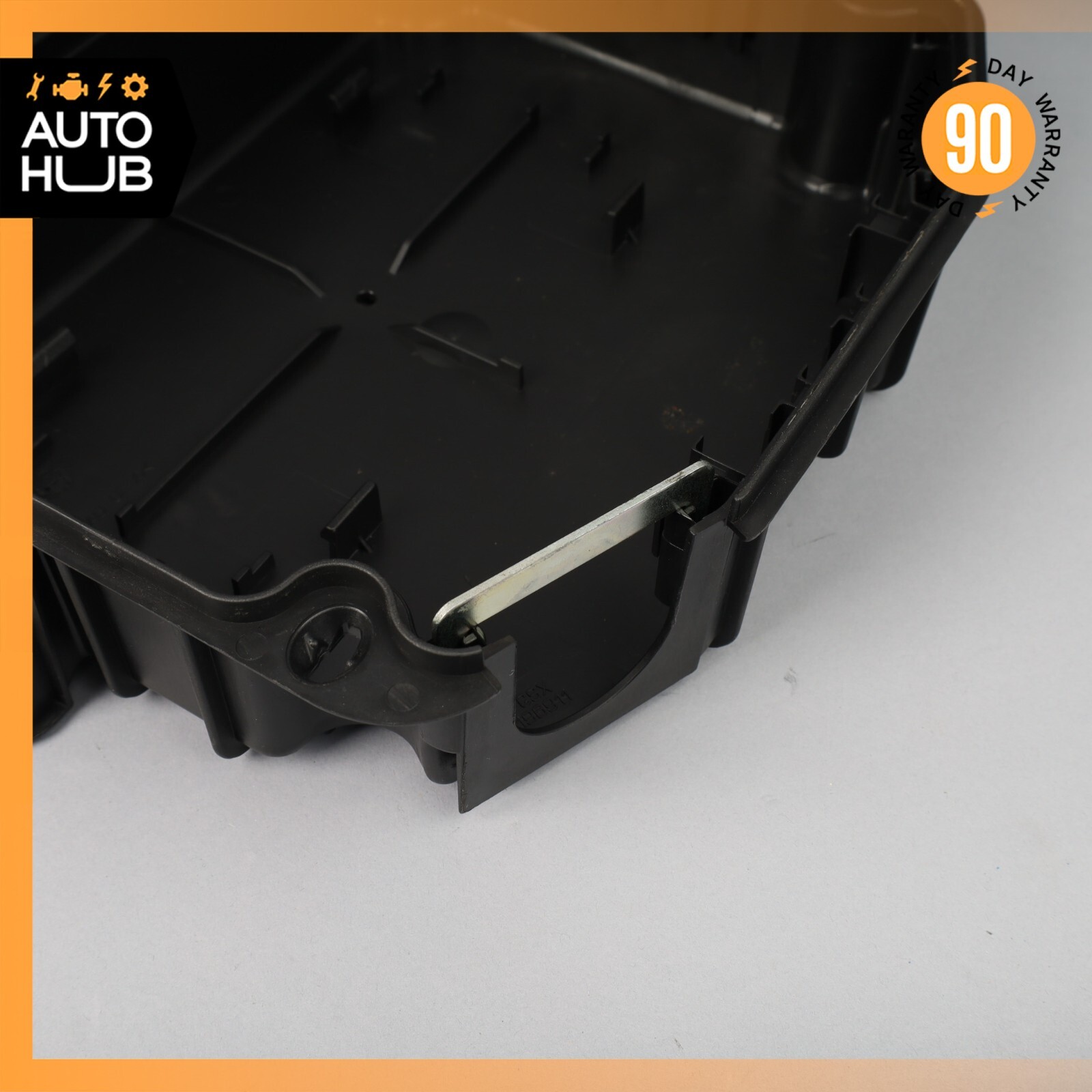 04-19 Maserati Quattroporte S M139 Engine Fusebox Control Module Bay Cover OEM
