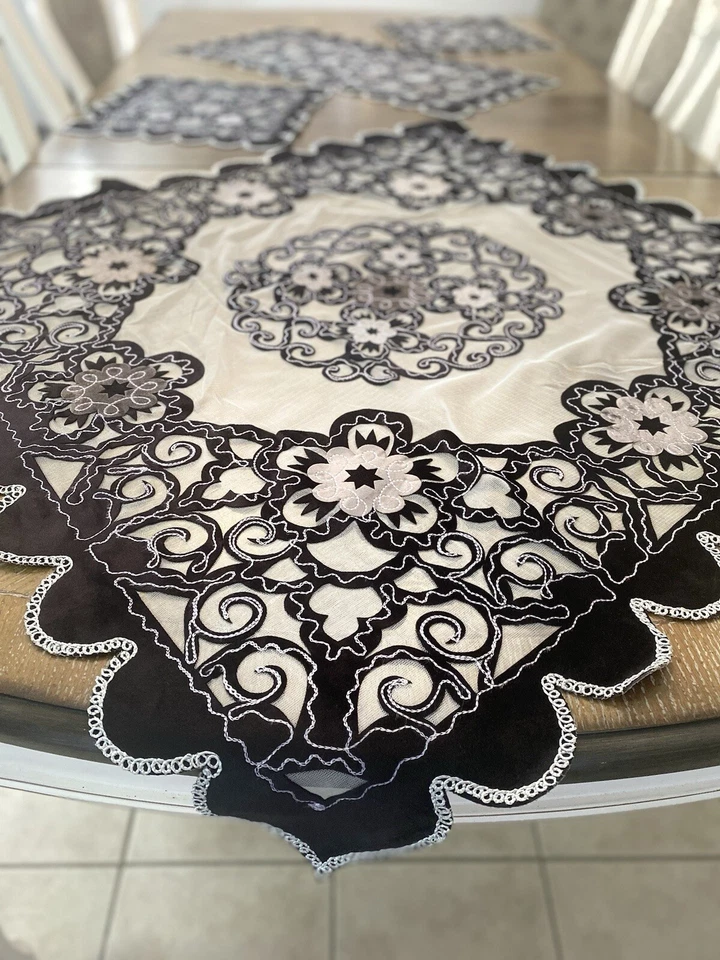 embroidery table cover Set 4 pic Fully velvet Bead Handmade Christmas Tablecloth - Image 3 of 4