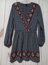 Windsor Dress Womens Medium Blue Boho Long Sleeve Geometric Print Surplice Fall