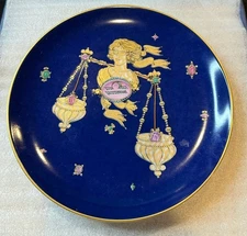 Zodiac Plate by HUTSCHENREUTHER  Libra By Winther 1979 MINT