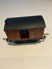 Hornby R205 Brown Ventilated Van with Sliding Doors  - OO Gauge - Pre-Owned