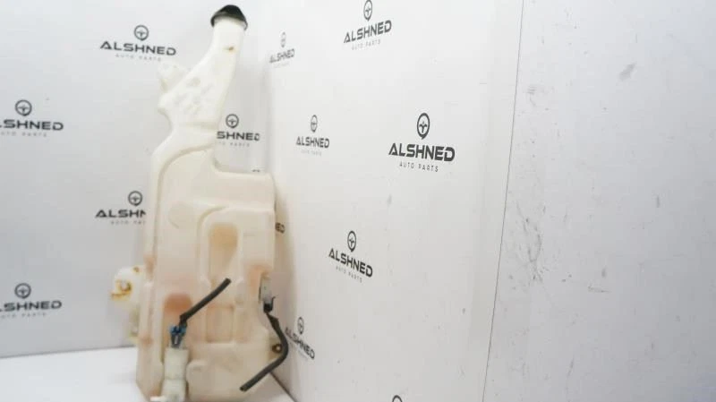 2007-2013 Chevrolet Silverado 1500 Windshield Washer Reservoir Bottle 15917651 - Image 4 of 4