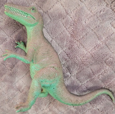 6" Deinonychus Dinosaur Figure Toy