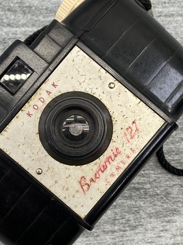 VTG Kodak Brownie 127 Film Camera Made In England - Picture 18 of 24