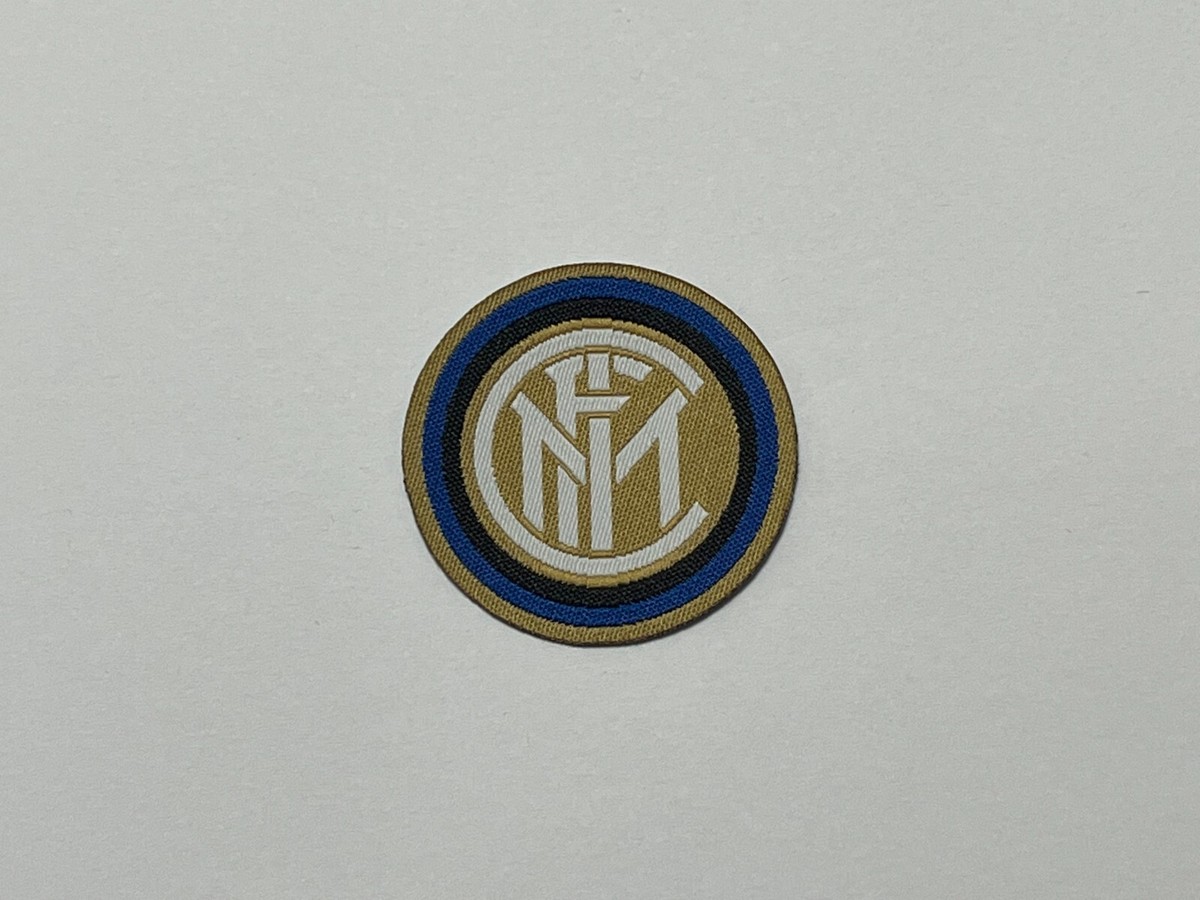 2 Patch/Toppa Cagliari Termoadesiva -Dimensioni :H.cm.8,5 X L. cm.7 - 2 Unità