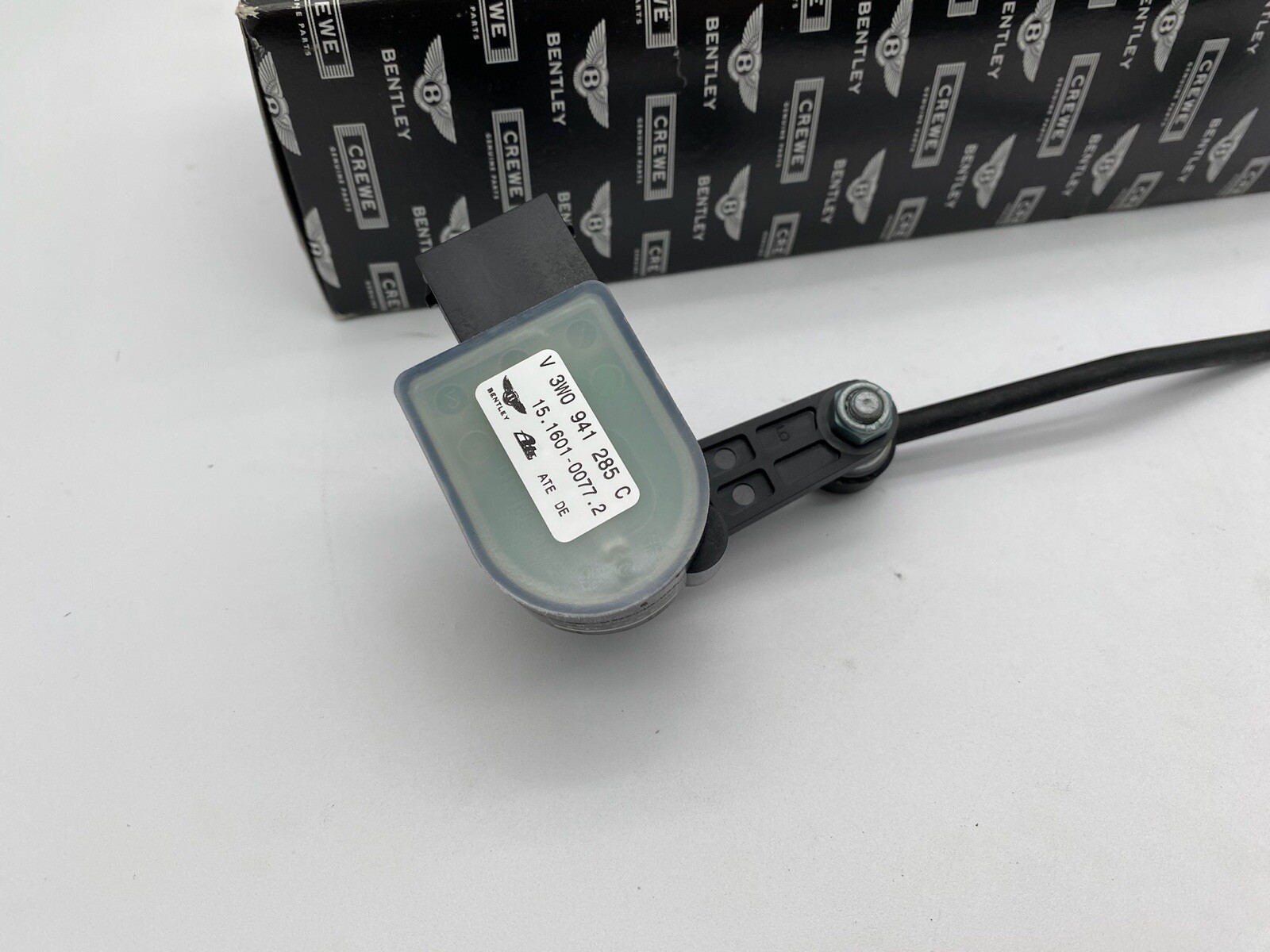 NEW 2006-2008 Bentley Continental Left Air Suspension Level Sensor 3W0 941 285 C