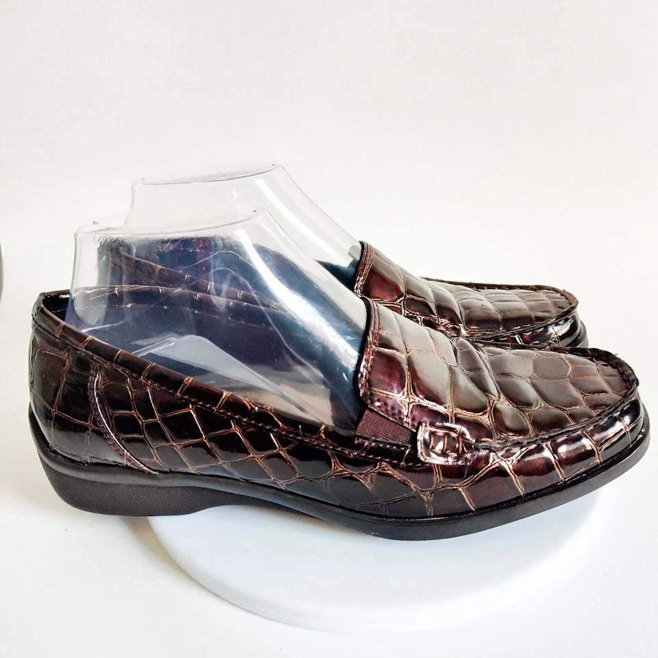 Женские туфли-слипоны Aravon от New Balance Whitney Croc размер 7,5 B - AAA01BRC - Изображение 2 из 4