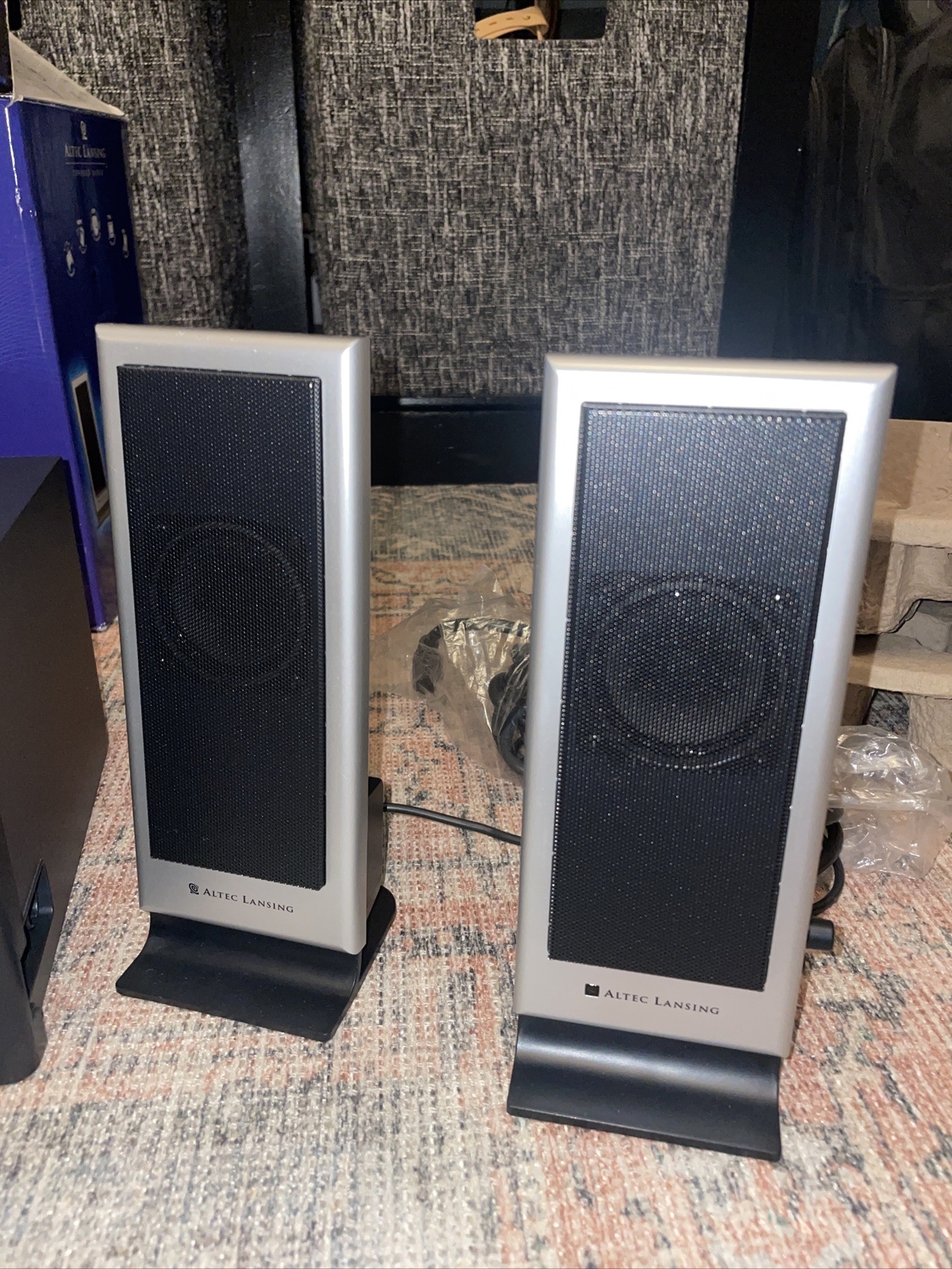 Altec Lansing VS2121 Amplified Speaker System 1 Subwoofer 2 Satellite Speakers eBay