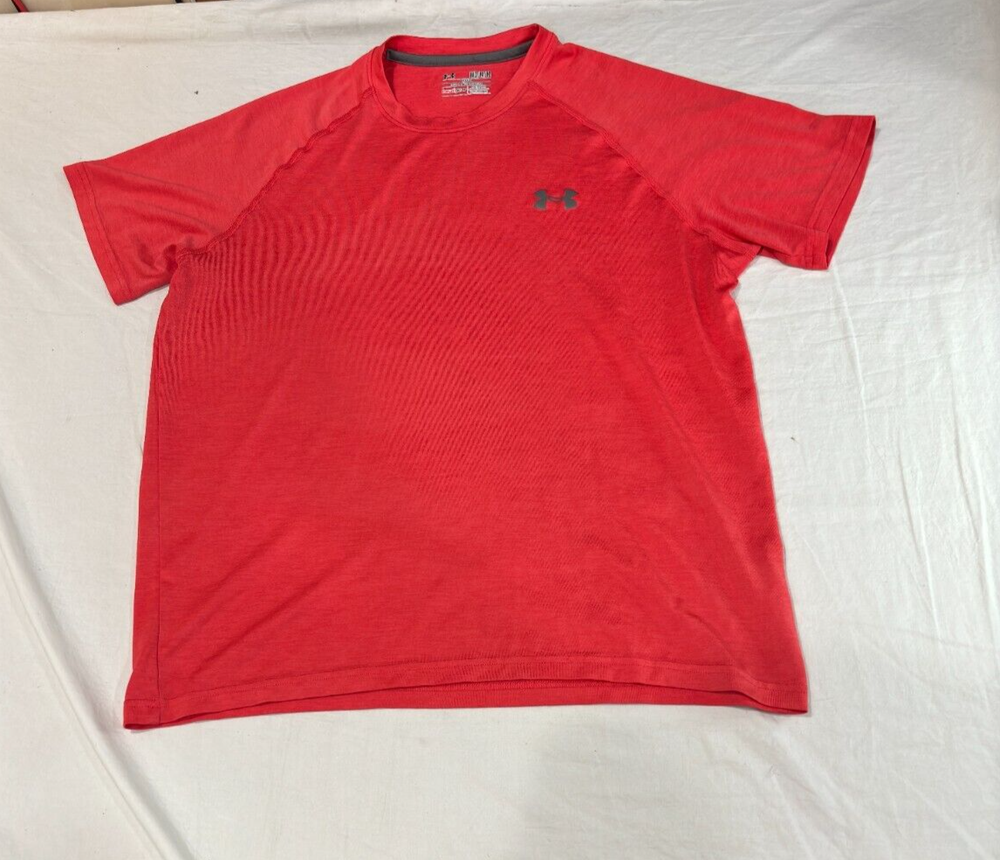 Under Armour Red HeatGear T-Shirt Active Short Sleeve Mens Size M Performance
