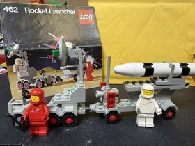 Vintage Lego  Space 462 Mobile Rocket Launcher w/instructions 