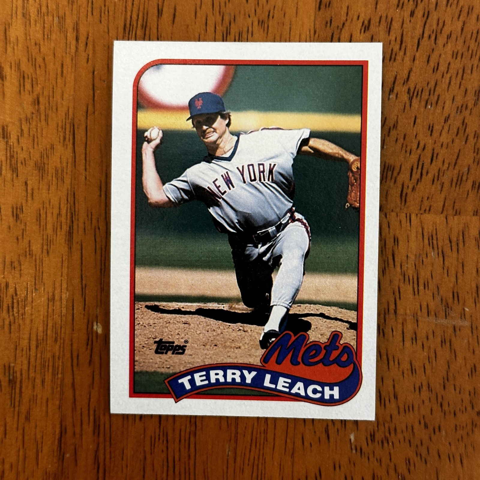 Vintage 1989 Topps Terry Leach Card #201 VG Base Set New York Mets Baseball P