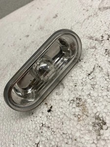 VW GOLF IV 1J1 Kotflügelblinker vorne rechts 1J0949117 2002 17305657