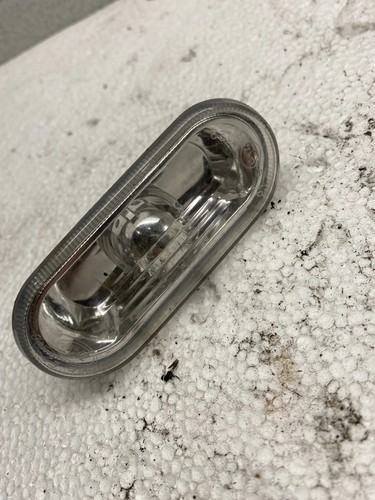 VW GOLF IV 1J1 Kotflügelblinker vorne rechts 1J0949117 2002 17305657