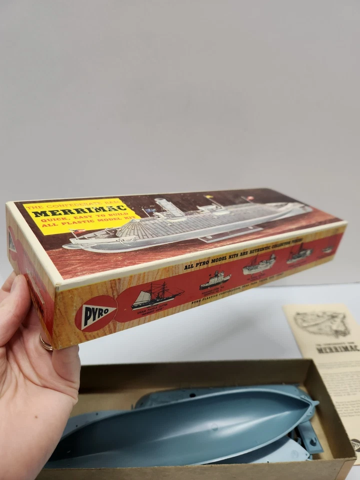 Pyro #C-259-98  Confederate Merrimac Merrimack Iron Clad Plastic Model - Image 2 of 4