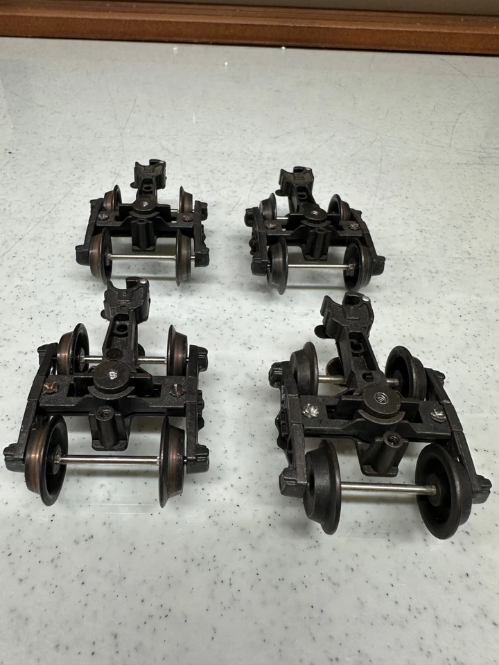 O Scale 3 Rail K-LINE Freight Trucks w/ Couplers  Set of 4 Used - Image 3 of 4