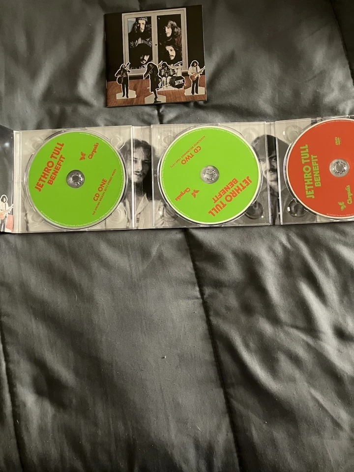 Benefit [Deluxe Edition] [2CD/1DVD] [Digipak] by Jethro Tull - Image 3 of 3