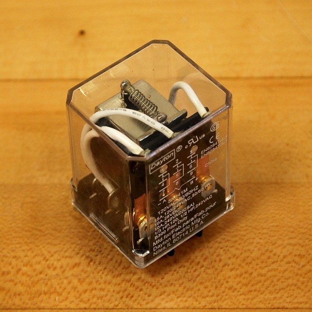 Dayton 5X841M Triple Pole Double Throw 120VAC General Purpose Relay
