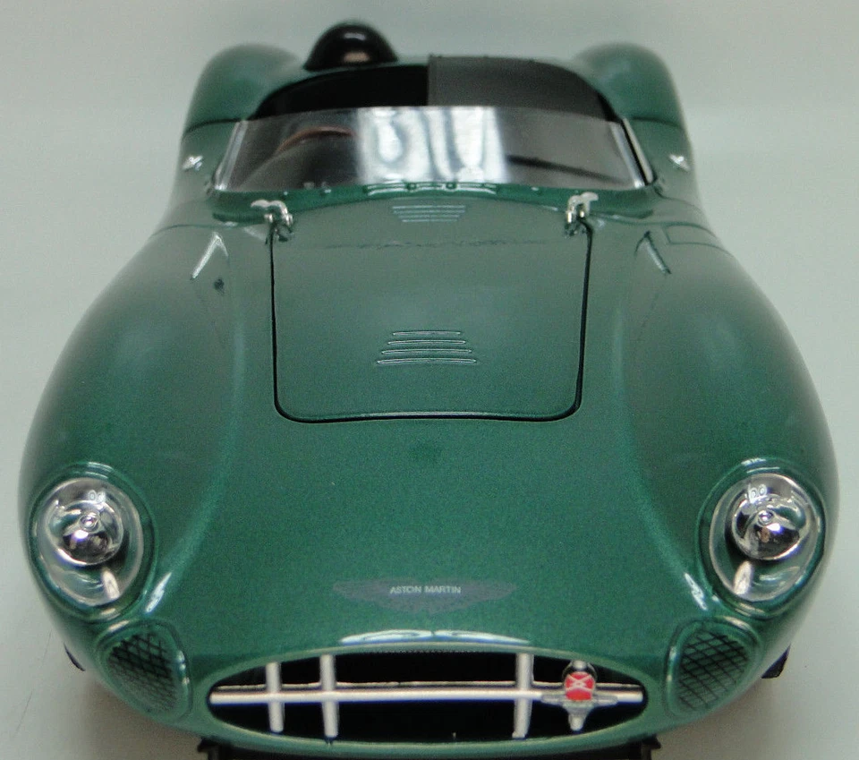 Race Car 1 18 Custom Built Model 24 Le Mans Racing Classic Carousel Green 12 - Image 2 of 4