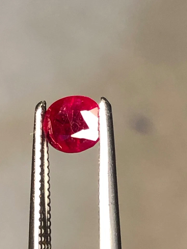 0.85 Ct Vivid Red Pigeon Blood Ruby from Afghanistan | Natural Loose Gemstone - Image 3 of 4