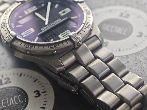 Breitling Aerospace E75362 black matte dial Full Titanium SERVICE - Picture 2 of 10