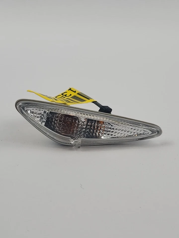 Luz intermitente guardabarros delantero izquierdo Mazda MX-5 Miata ND2 OEM N24351130 Foto 2 de 4
