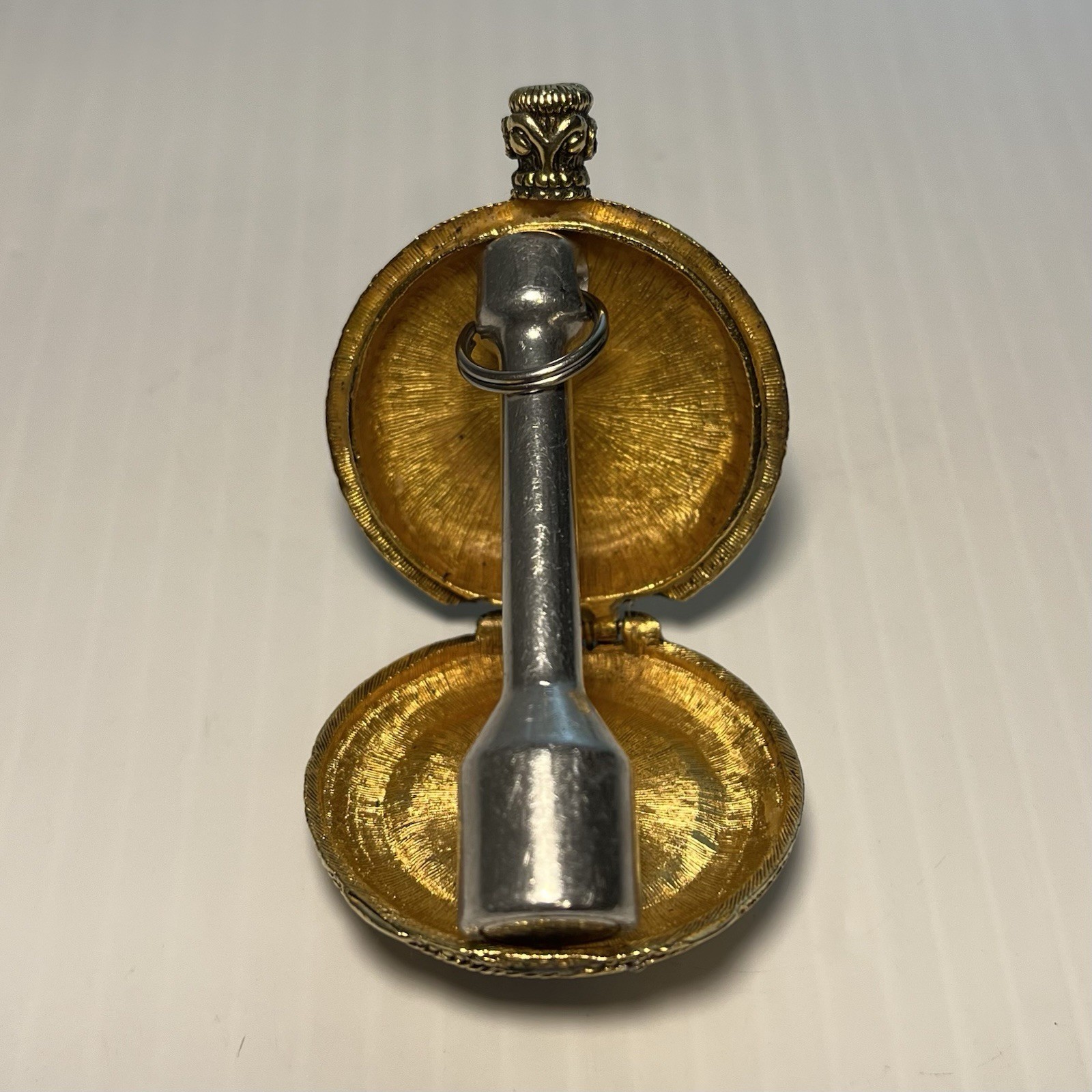 Vintage Max Factor Aquarius Solid Perfume Compact… - image 4