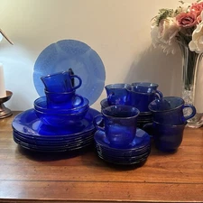 Vintage Fortecrisa Sunflower Mexico Cobalt Blue Glass Dinnerware 34 P Serves 8