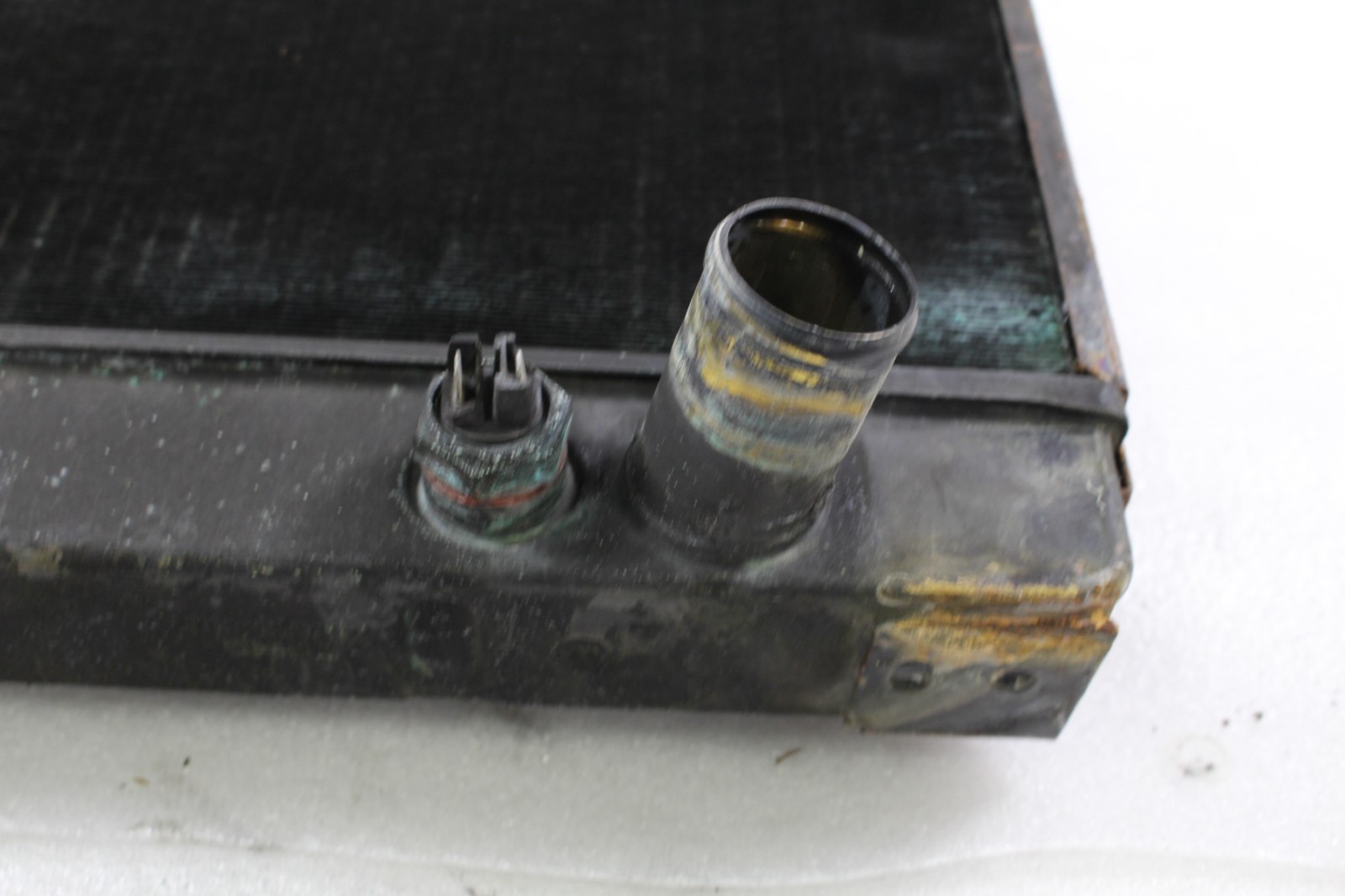 Ferrari 308, Radiator, Rusted, Used, P/N 116286